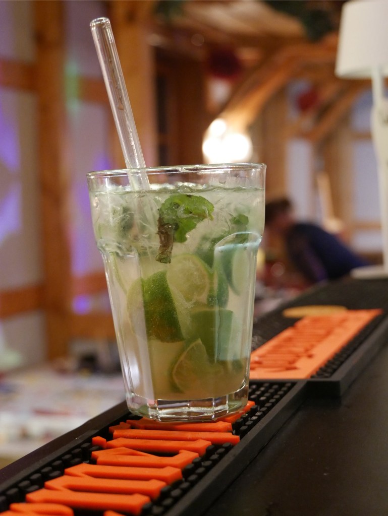 mietbar-VS Saloon Theke Mieten Jägermeister Villingen Schwenningen Event Verleih